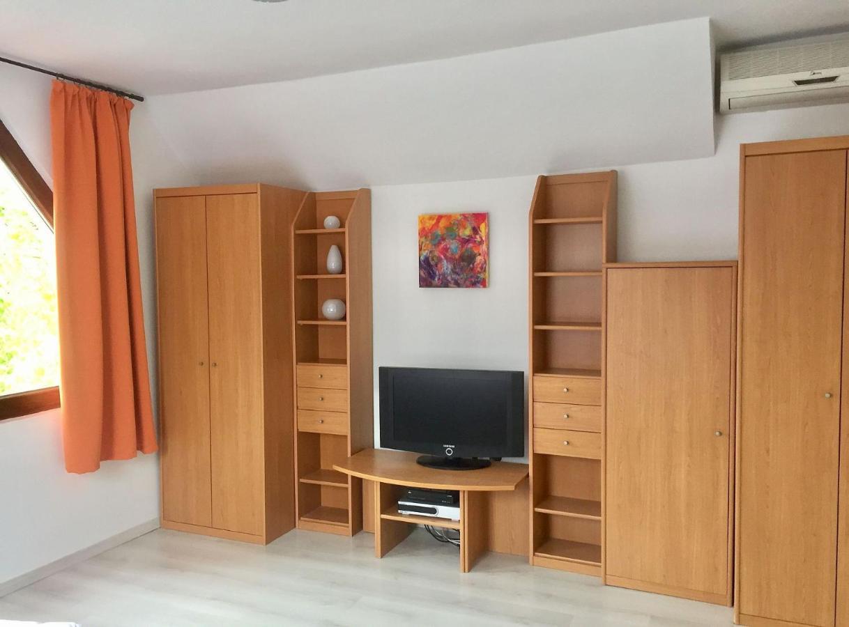 Flair Apartmanhaz Eger Extérieur photo