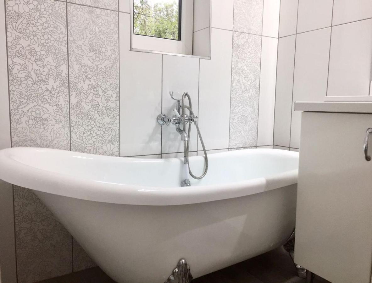 Flair Apartmanhaz Eger Extérieur photo