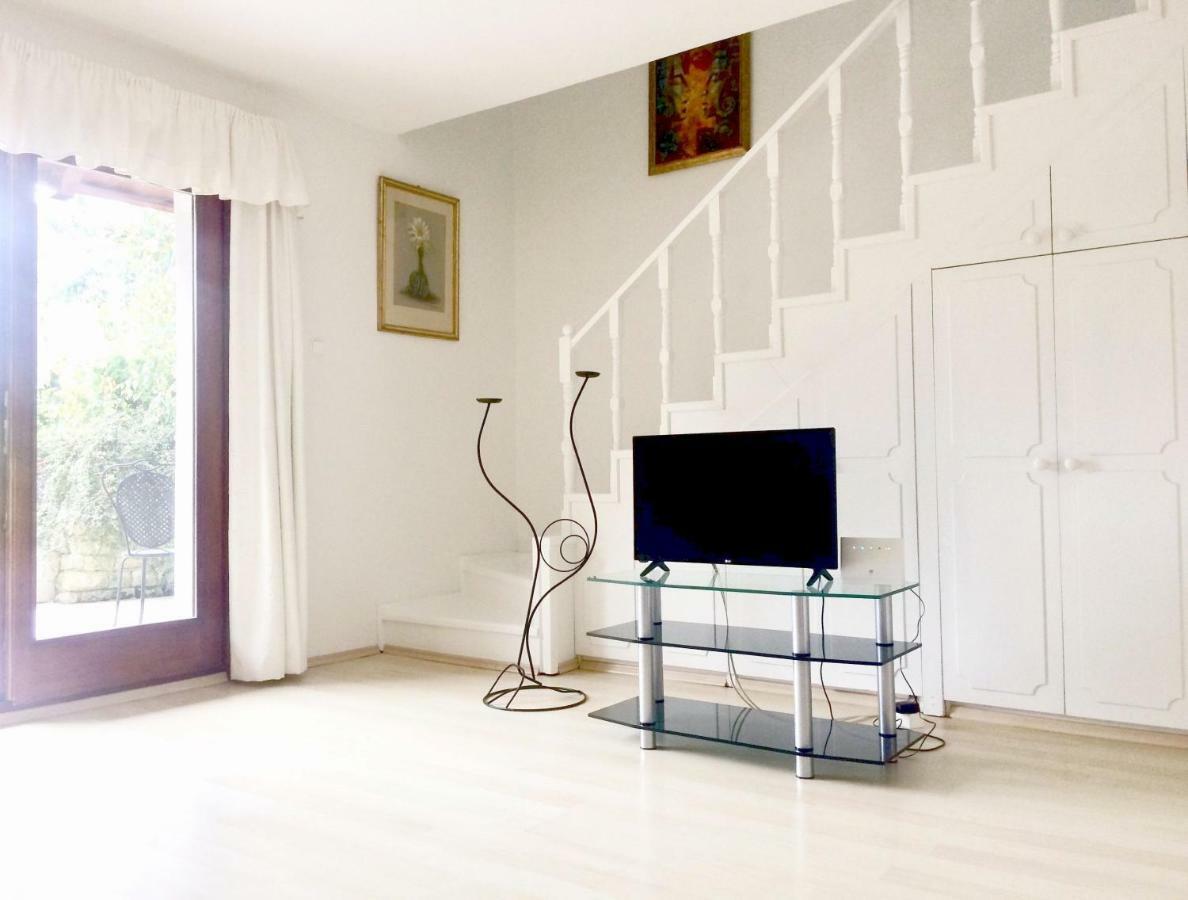 Flair Apartmanhaz Eger Extérieur photo